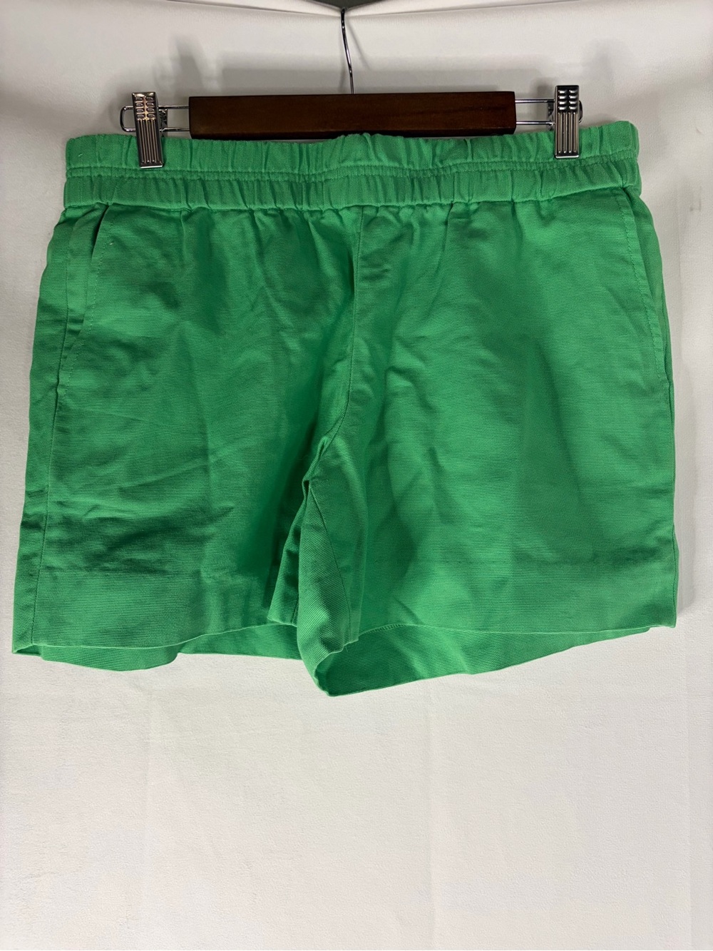 Green Elastic-Waist Casual Shorts